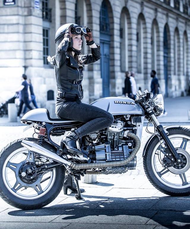 Motard Society La 1ere Box 100 Moto L Idee Cadeau De Noel Motard Society La 1ere Box 100 Moto L Idee Cadeau De Noel